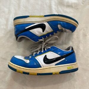 Nike Dunk Low Sneakers Patent Blue White Green Youth 5.5